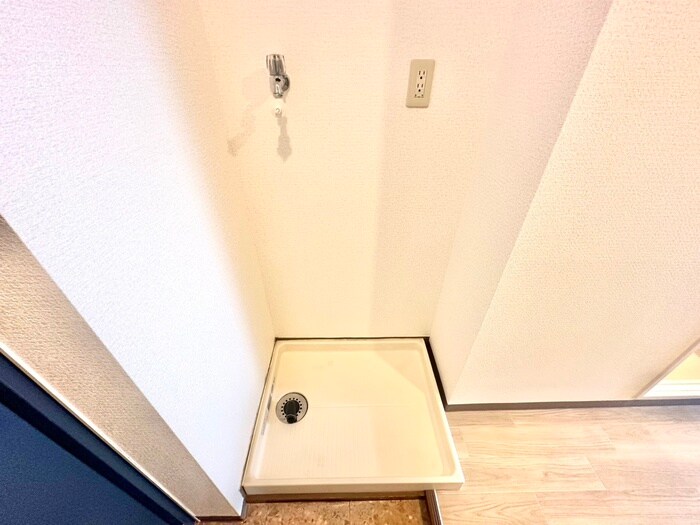 物件内観写真15　(洗濯機置場)