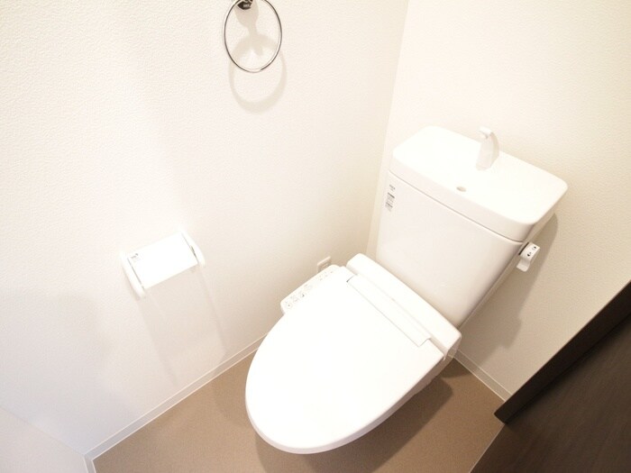 物件内観写真14　(トイレ)