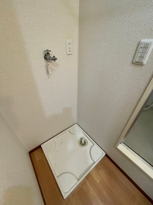 物件内観写真21　(洗濯機置場)