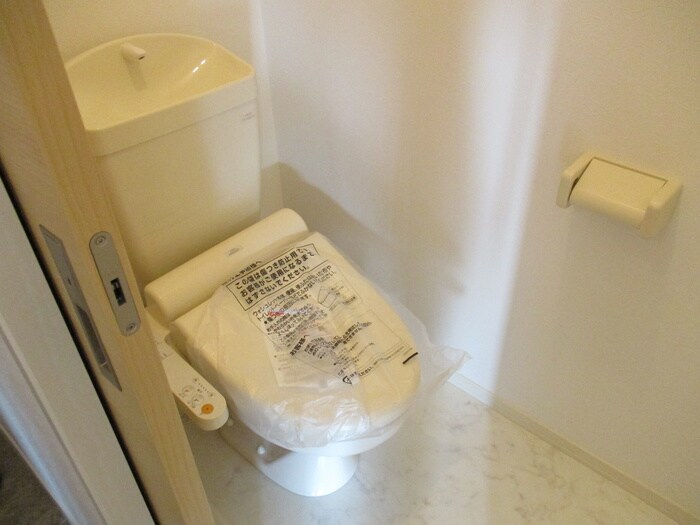 物件内観写真13　(トイレ)