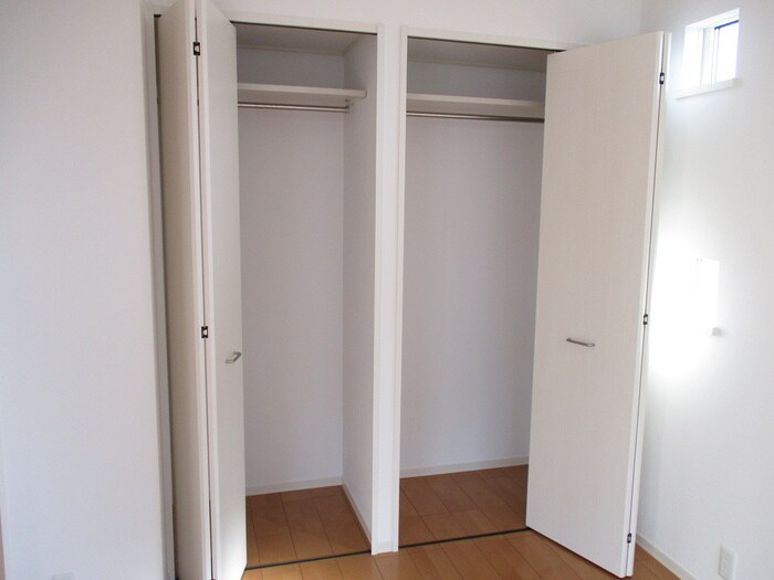 物件内観写真16　(収納)