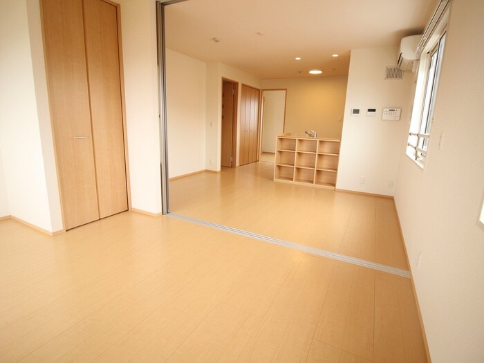 物件内観写真5　(居室)