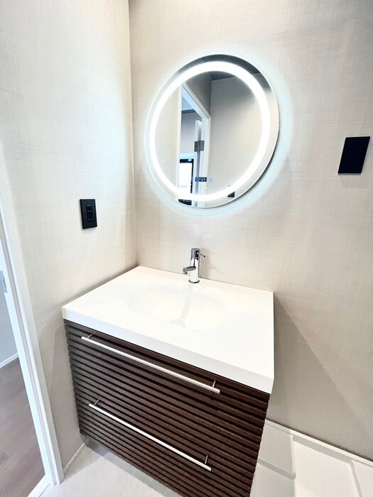 物件内観写真11　(洗面)