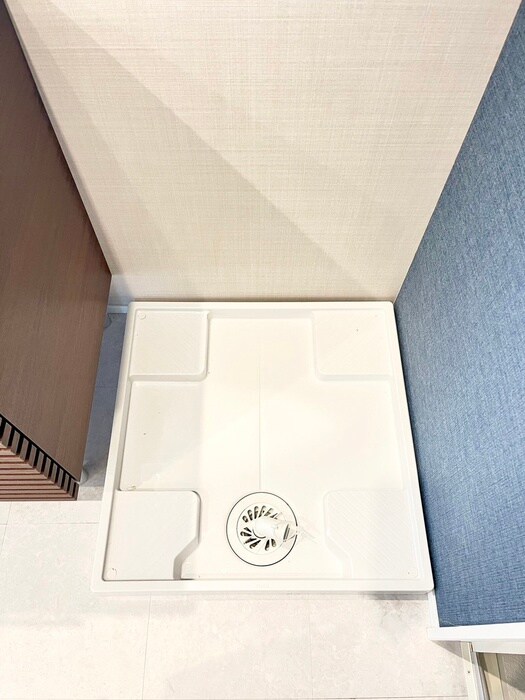 物件内観写真14　(洗濯機置場)