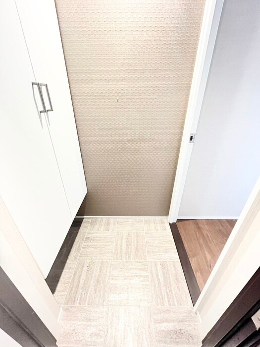 物件内観写真21　(玄関)