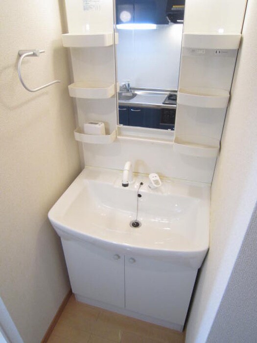 物件内観写真9　(洗面)