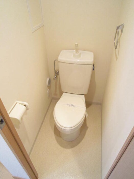 物件内観写真11　(トイレ)