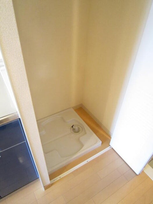 物件内観写真14　(洗濯機置場)