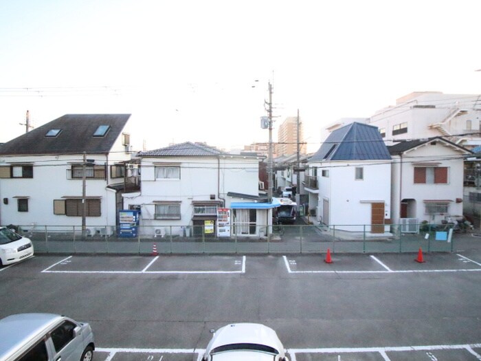 物件内観写真16　(室内からの展望)