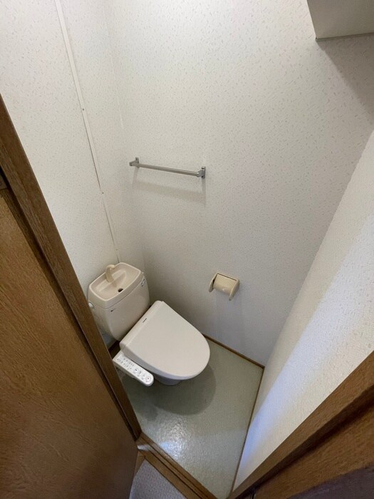 物件内観写真9　(トイレ)