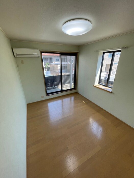 物件内観写真11　(居室)