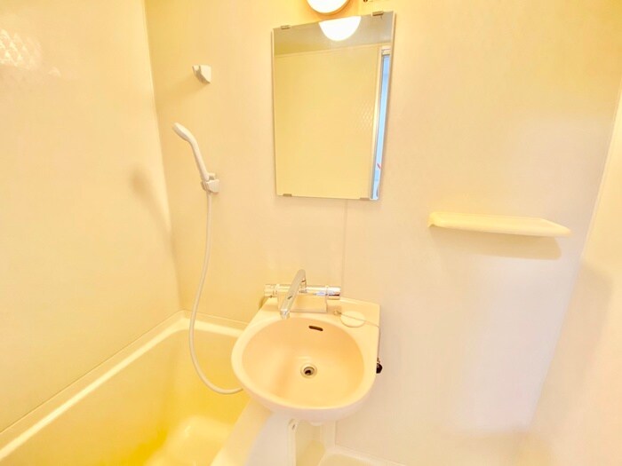 物件内観写真11　(洗面)