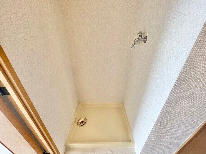 物件内観写真19　(洗濯機置場)