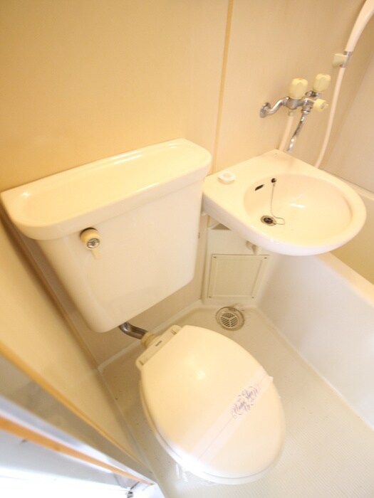 物件内観写真6　(トイレ)