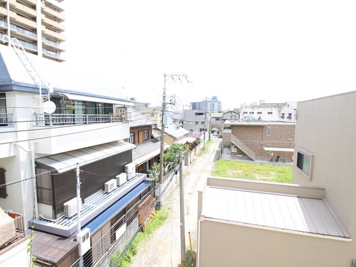 物件内観写真14　(室内からの展望)