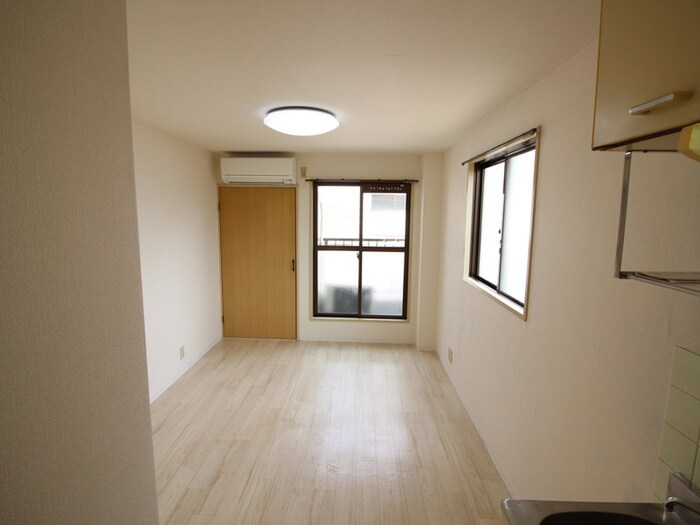 物件内観写真17　(居室)