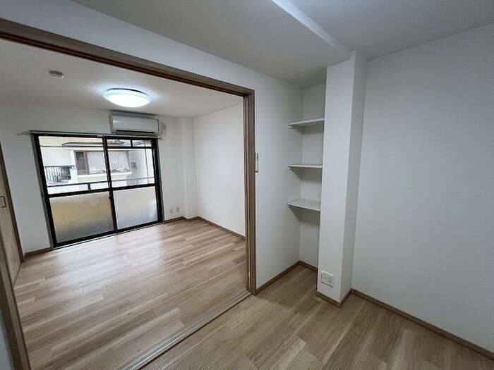 物件内観写真12　(居室)