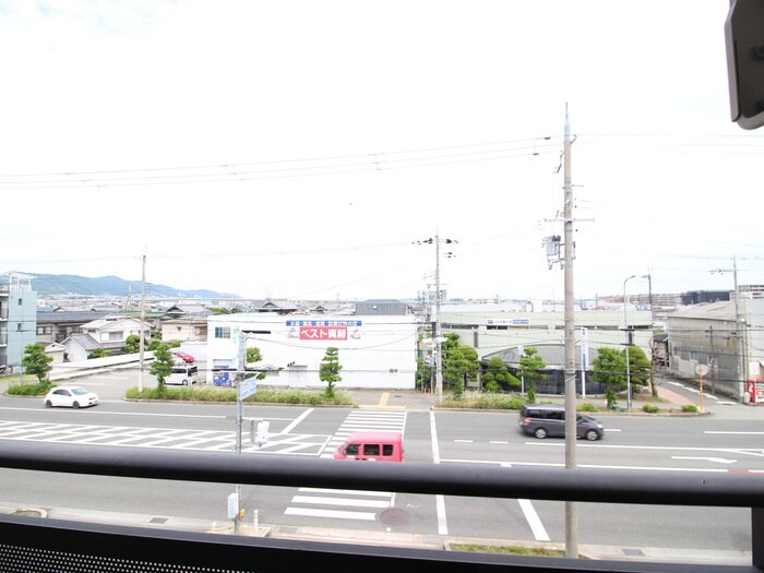 物件内観写真17　(室内からの展望)