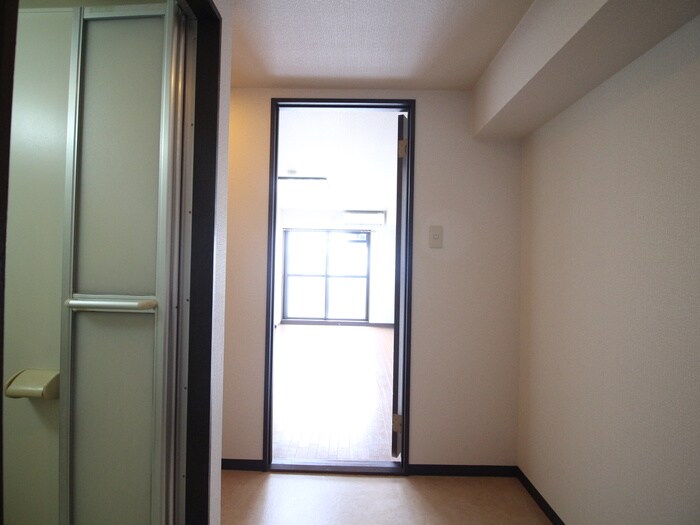 物件内観写真19　(廊下)