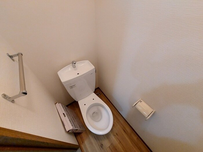 物件内観写真15　(トイレ)