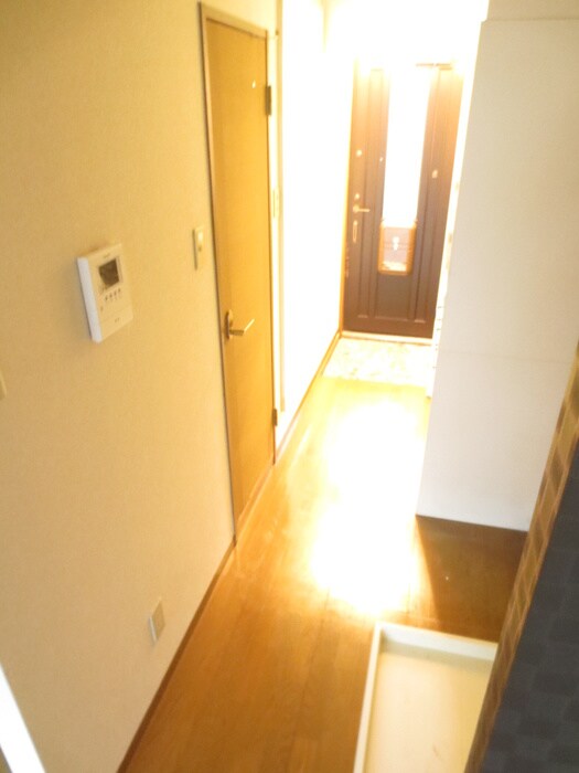 物件内観写真17　(廊下)
