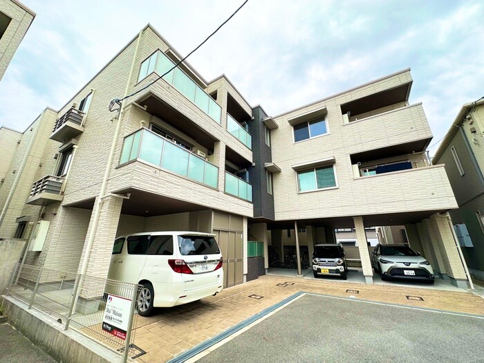 物件外観写真1　(外観写真)