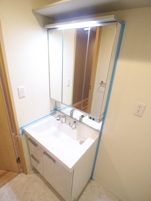 物件内観写真9　(洗面)