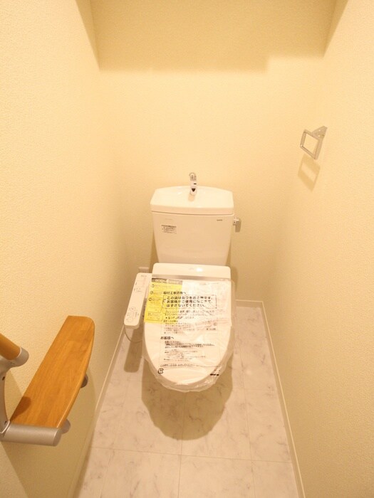 物件内観写真11　(トイレ)