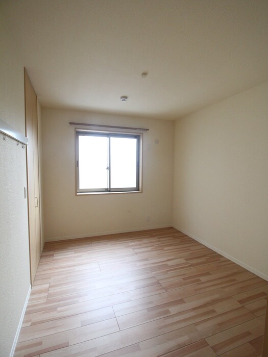 物件内観写真13　(居室)