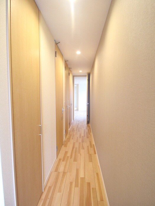 物件内観写真20　(廊下)