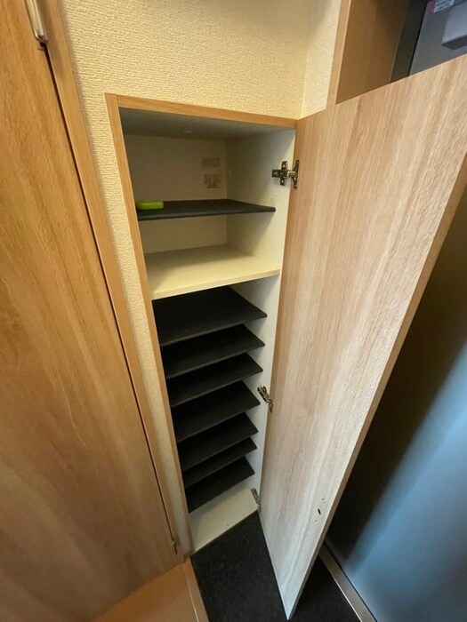 物件内観写真7　(靴箱)