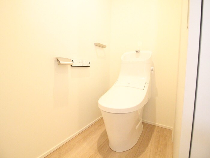 物件内観写真11　(トイレ)