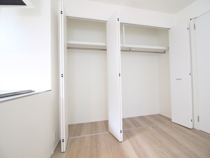 物件内観写真12　(収納)