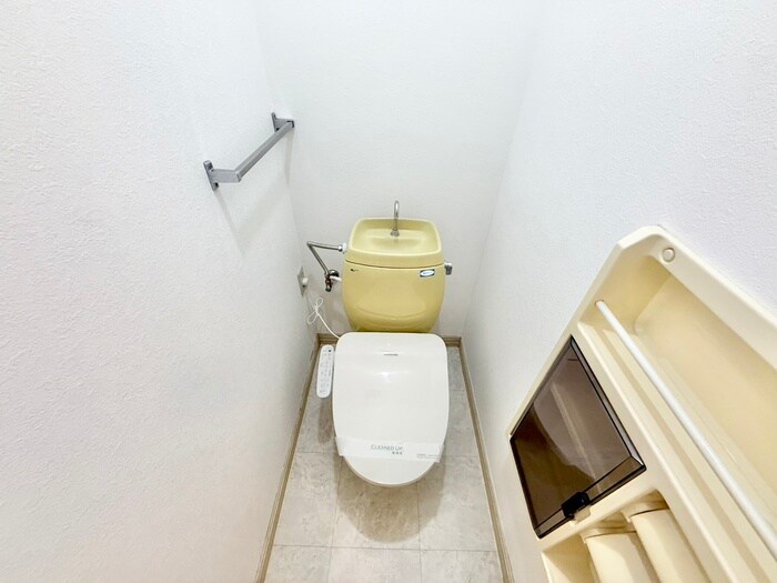 物件内観写真15　(トイレ)
