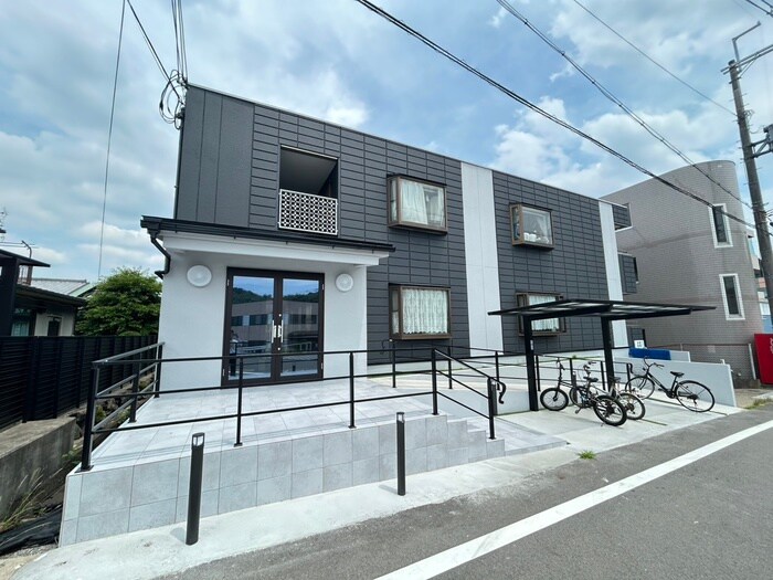 物件外観写真1　(外観写真)