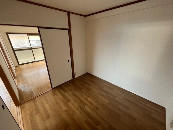 物件内観写真9　(居室)