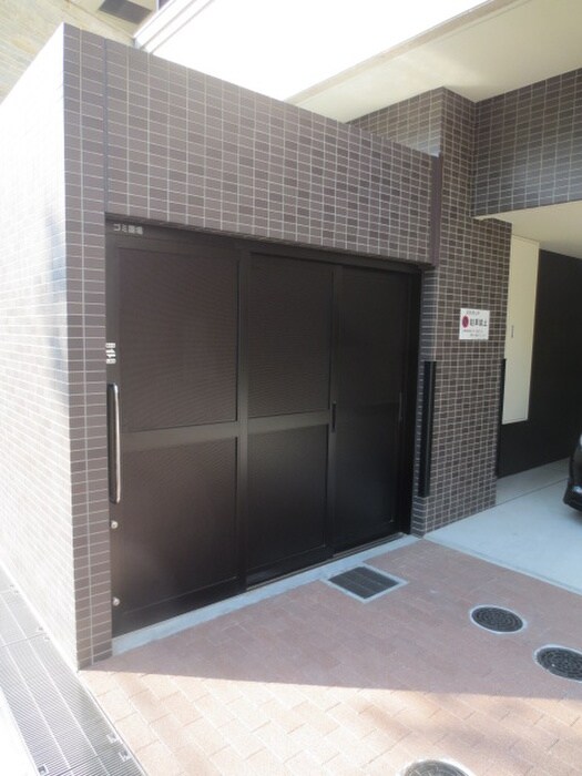 物件外観写真4　(建物設備)