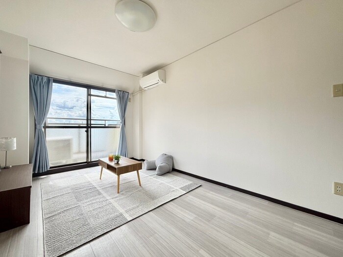 物件内観写真7　(居室)