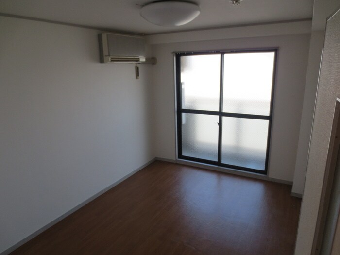 物件内観写真12　(居室)