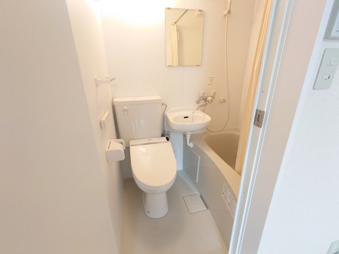 物件内観写真12　(トイレ)