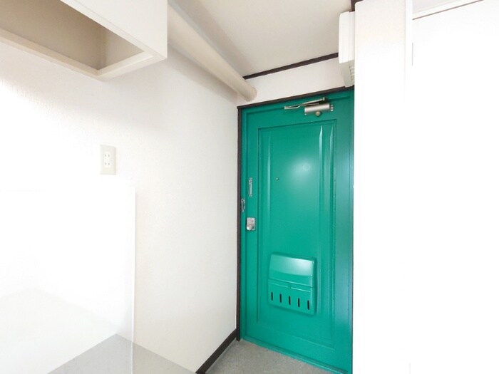 物件内観写真14　(玄関)