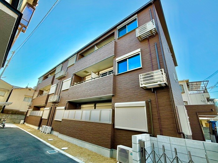 物件外観写真2　(外観写真)