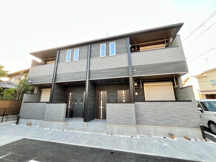 物件外観写真1　(外観写真)