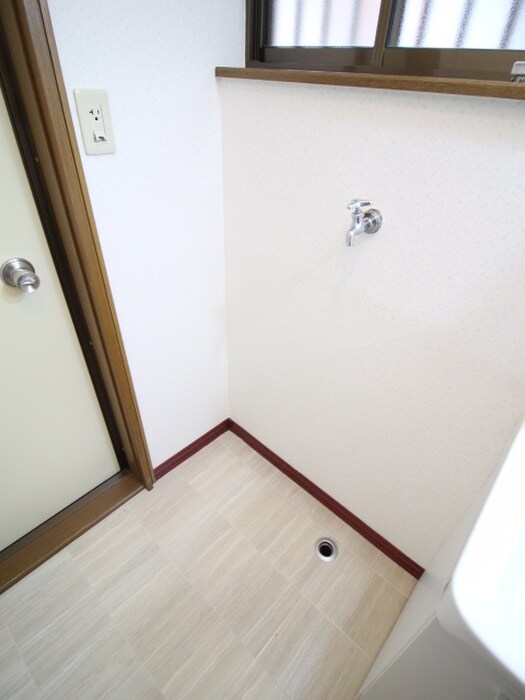 物件内観写真19　(洗濯機置場)