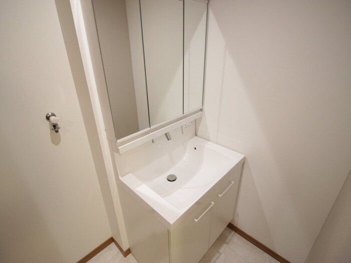 物件内観写真11　(洗面)