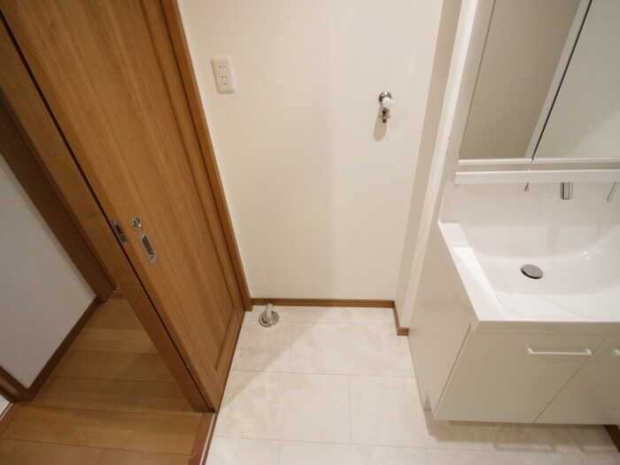 物件内観写真13　(洗濯機置場)