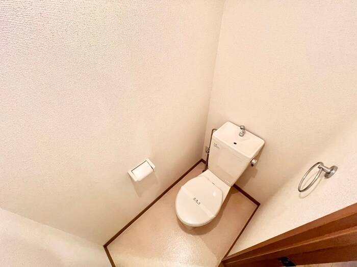 物件内観写真12　(トイレ)
