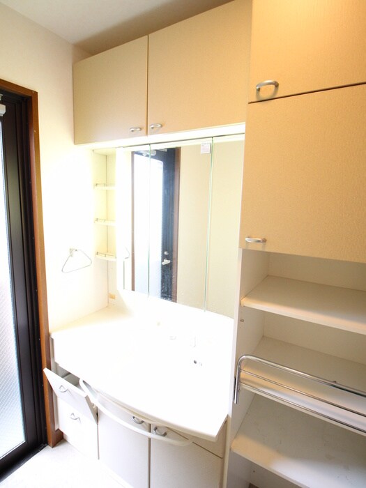 物件内観写真10　(洗面)