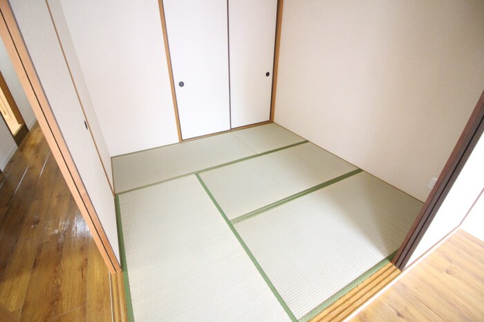 物件内観写真8　(居室)