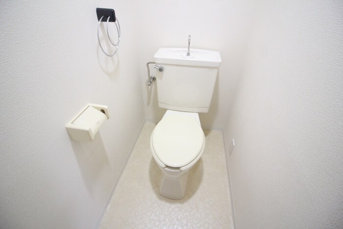 物件内観写真12　(トイレ)